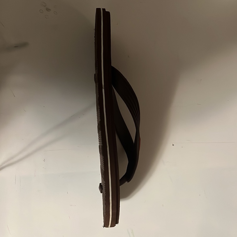 Flip flops - Picture 2 of 3